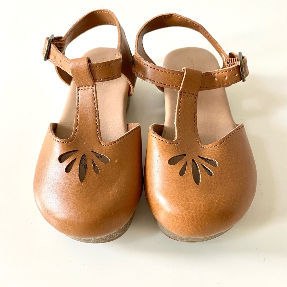 Size 10 Old Navy Toddler Girls Clogs